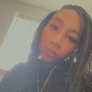 Meet your Posher, Myosha